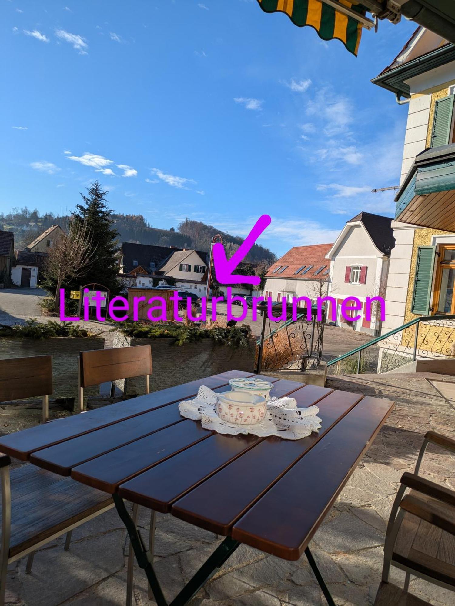 Appartments Am Literaturbrunnen Appartement